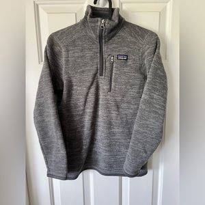 Patagonia pull over grey size 12 kids